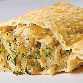 PASTEL DE BACALHAU COM QUEIJO