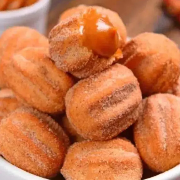 PORÇÃO DE MINI CHURROS