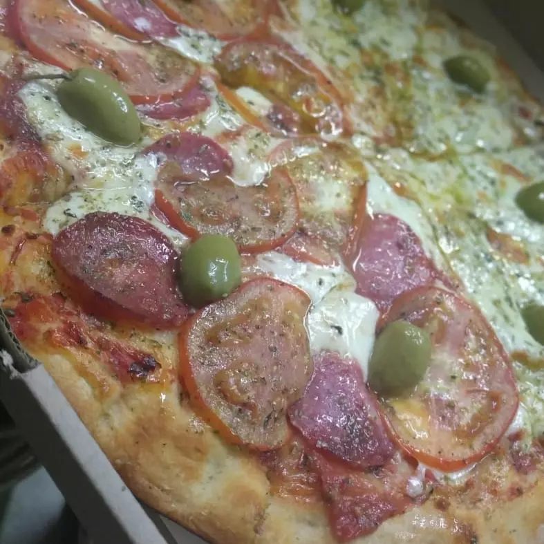 Calabresa + tomate