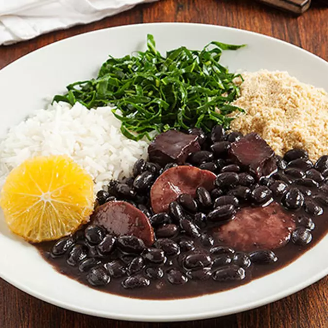 Feijoada suculenta pequena + Brinde
