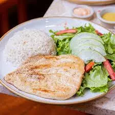 POLLO A LA PLANCHA CON ARROZ