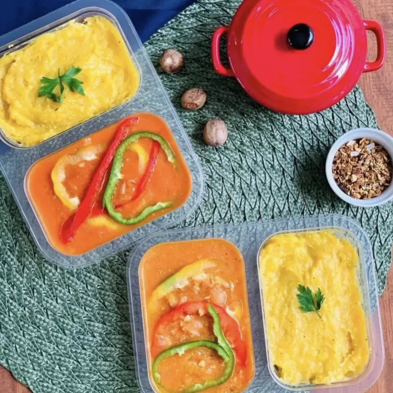 (P) Moqueca de tilápia e purê banana