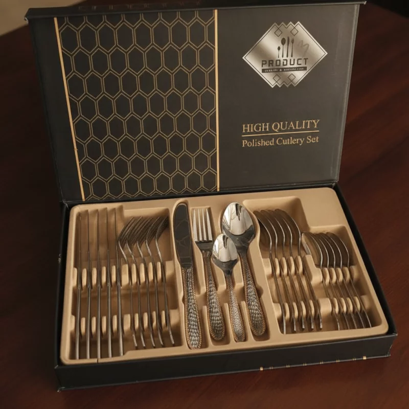 CUBIERTOS CON ESTUCHE  REF 16463-8
