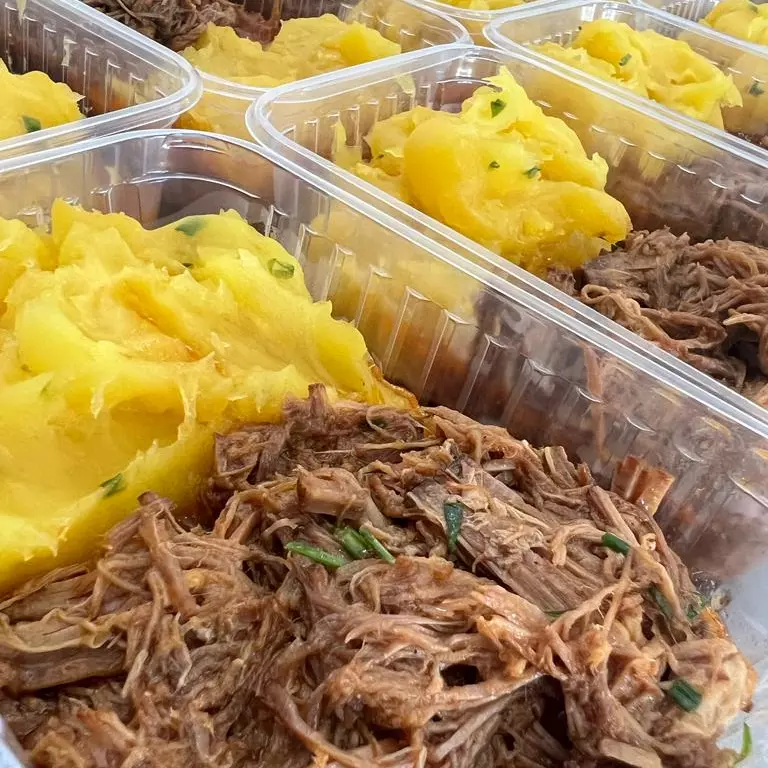 Carne de Panela c/ Purê de Baroa