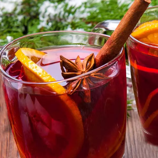 VINO CALIENTE