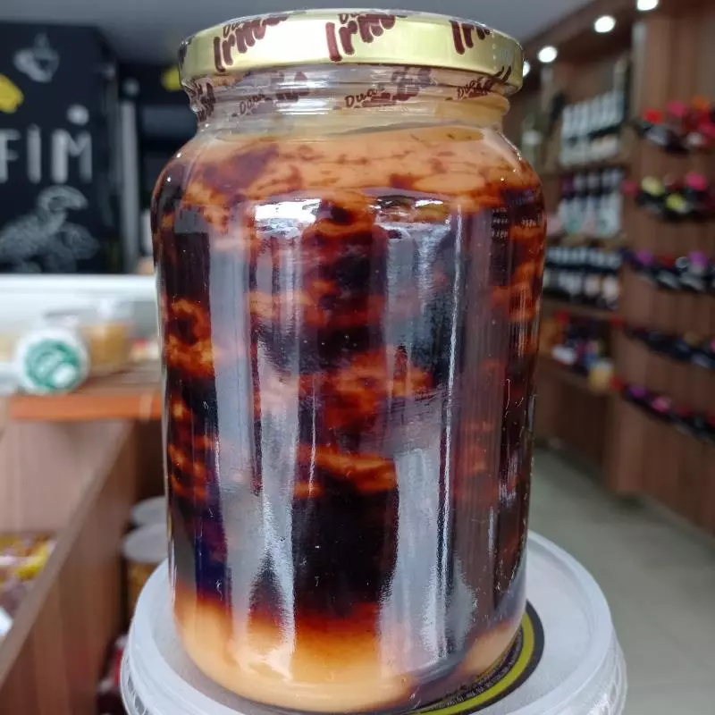 Doce de leite com geleia de ameixa