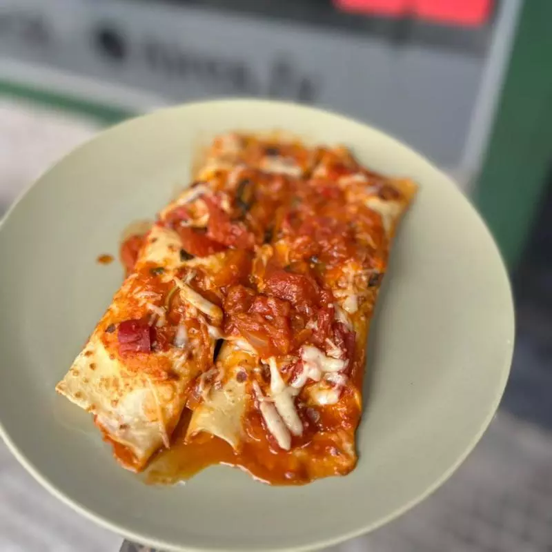 Canelones de jyq c/ salsa bolognesa