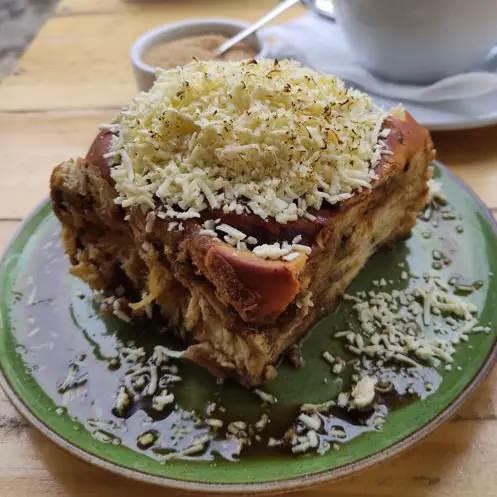 Golfeado con queso rallado