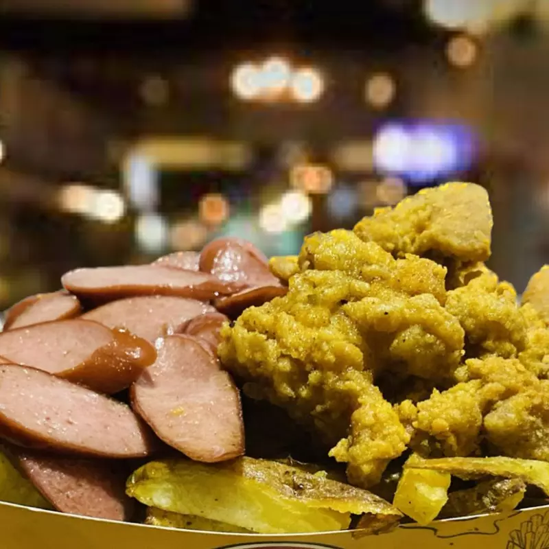 SALCHICKEN