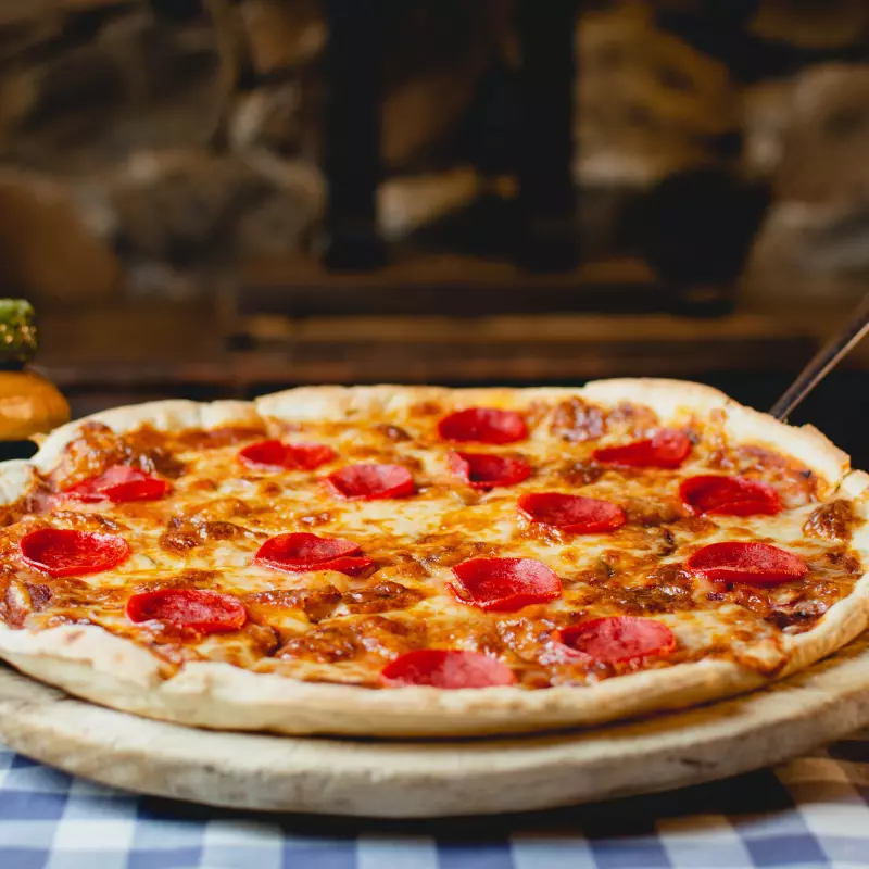 Pizza tres quesos