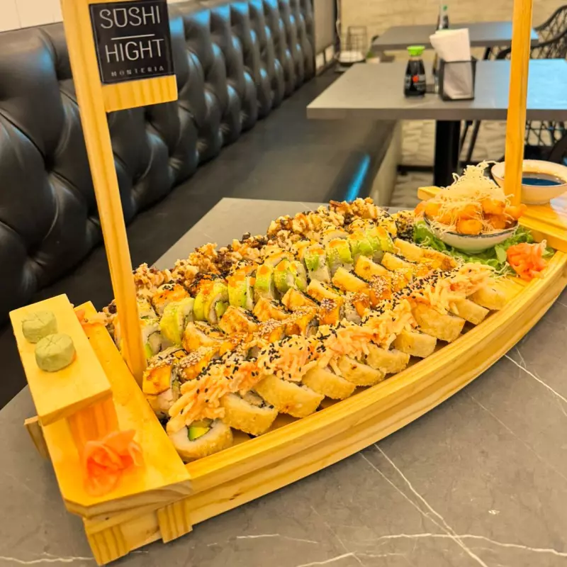 BARCO DE SUSHIS