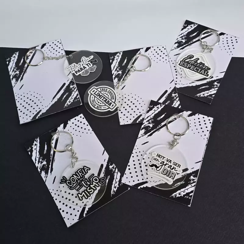 Llavero f Hombre carton