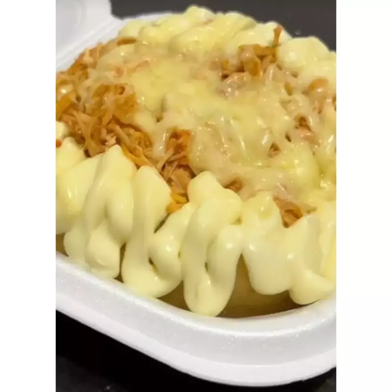 Batata Recheada de Frango