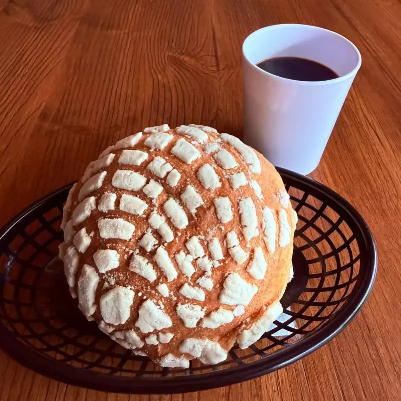 Café de olla + Pan dulce