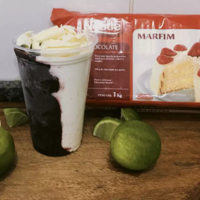 Açaí de 500 ml com creme de limão