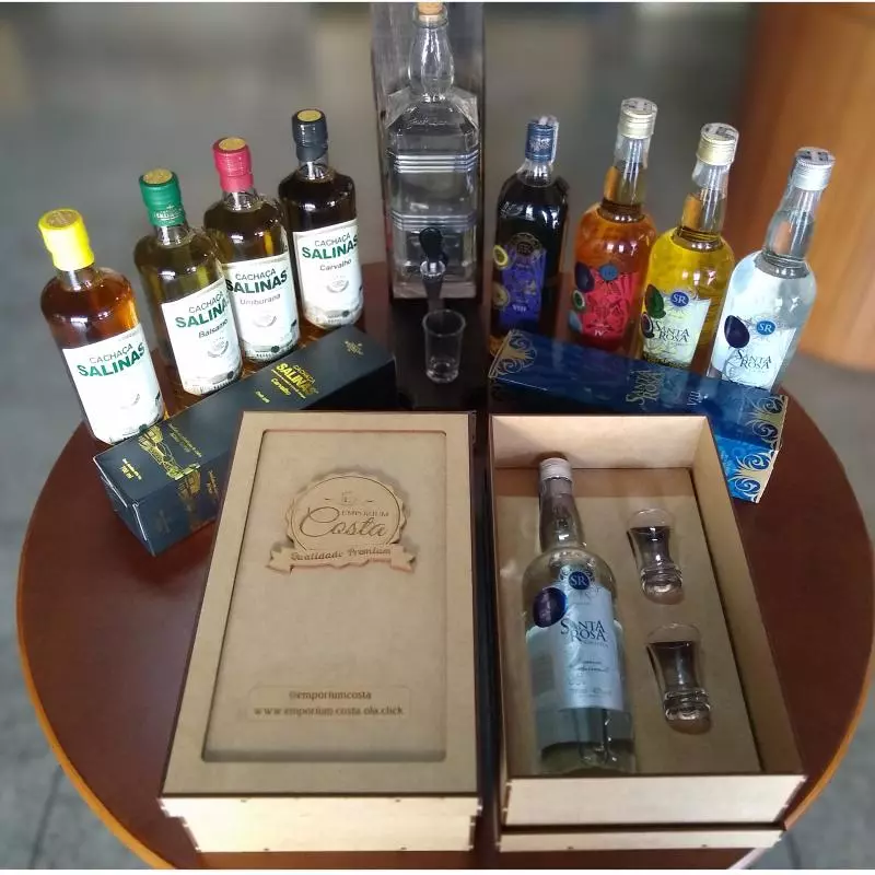 Kit Cachaça Prata com Shots