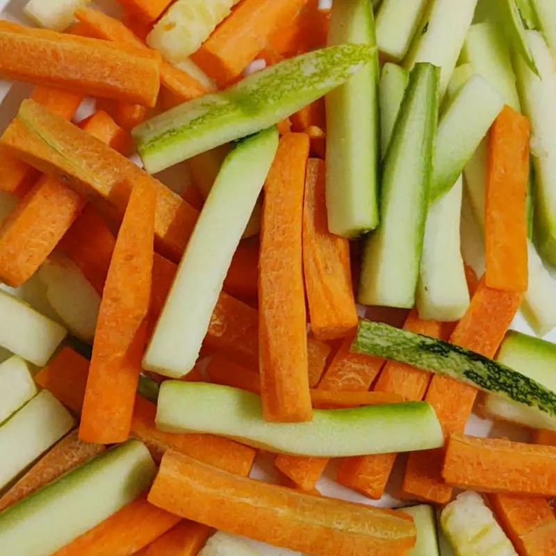 ABOBRINHA E CENOURA CUBOS