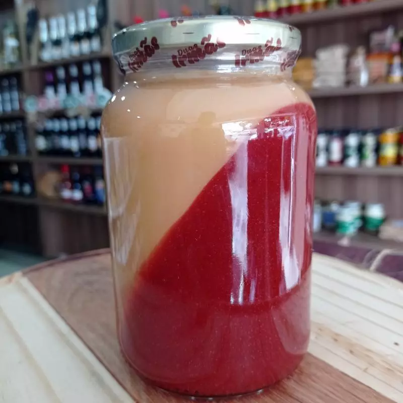 Doce de leite com geleia de goiaba