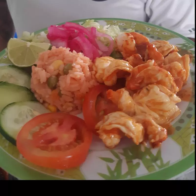 Camarones a la mantequilla