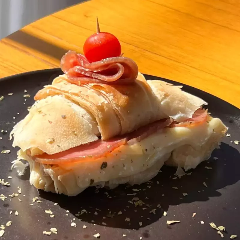 Croissant de salamito