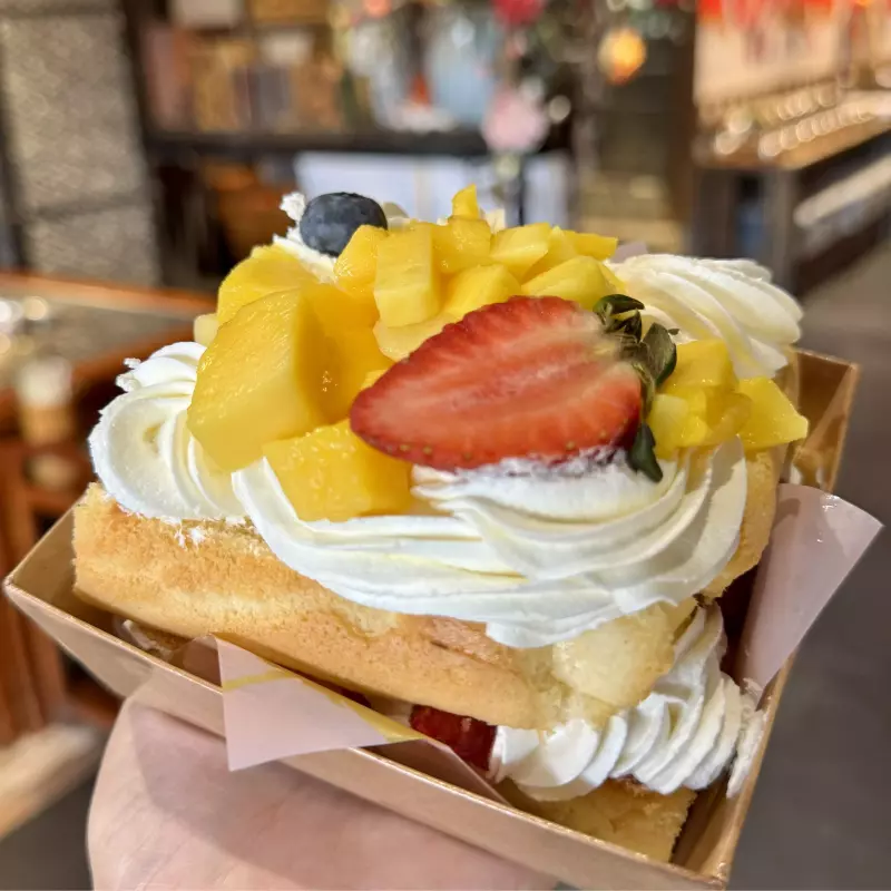 MINI CAKE DE FRUTAS FRESCAS 新鲜水果小蛋糕