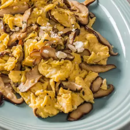 Simple Mushroom Scrambled Eggs