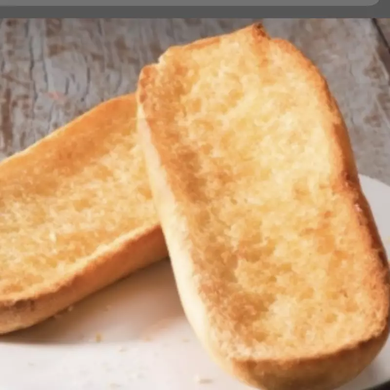 Pão com manteiga na chapa/sem chapa