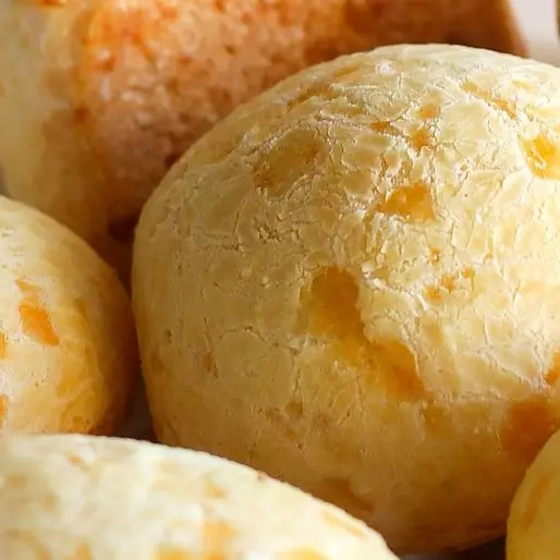 Pão de Queijo Mineiro Assado