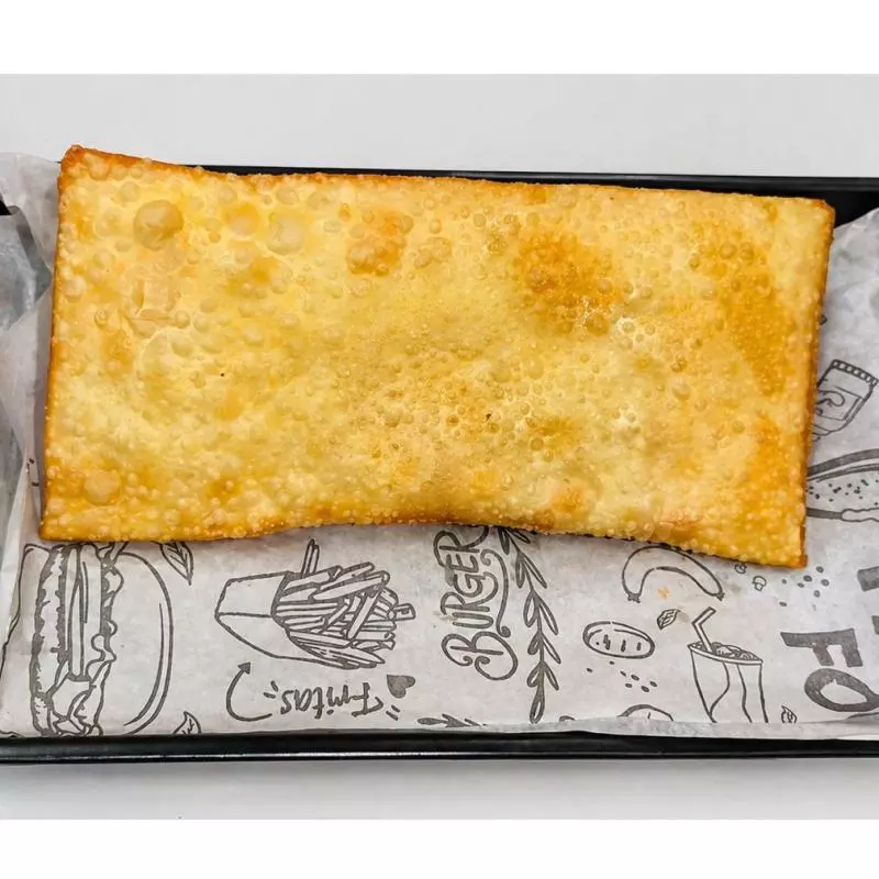 PASTEL DE CARNE SECA C/ QUEIJO
