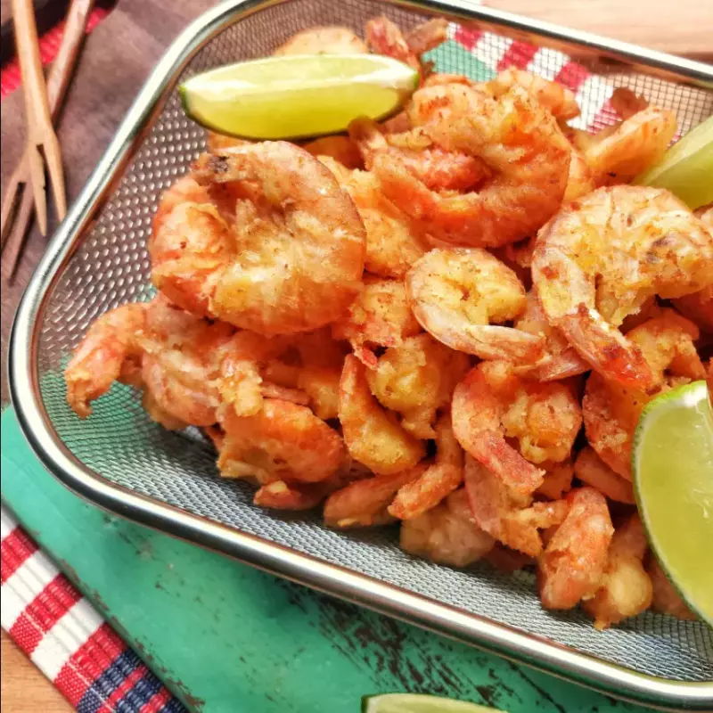 CAMARÃO COM FRITAS