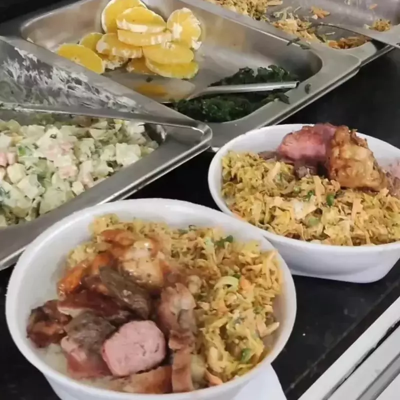 2 MARMITEX G + 1 REFRI + 2 SOBREMESA