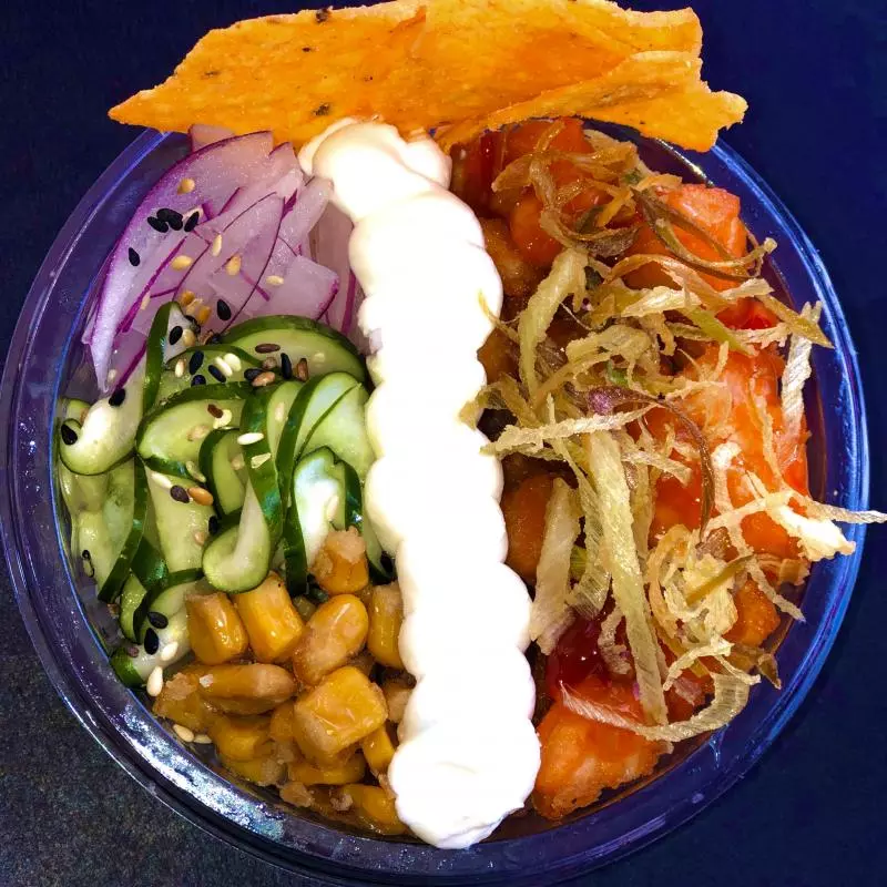 Poke salmão especial