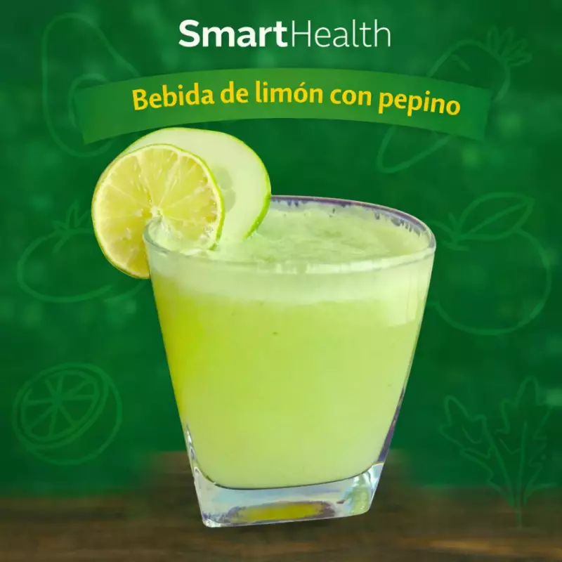 Bebida de limón con  pepinos