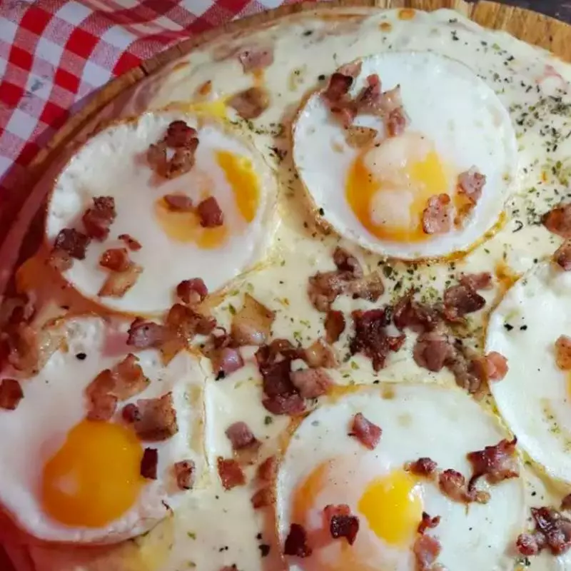 Huevo frito y panceta(12 porc)