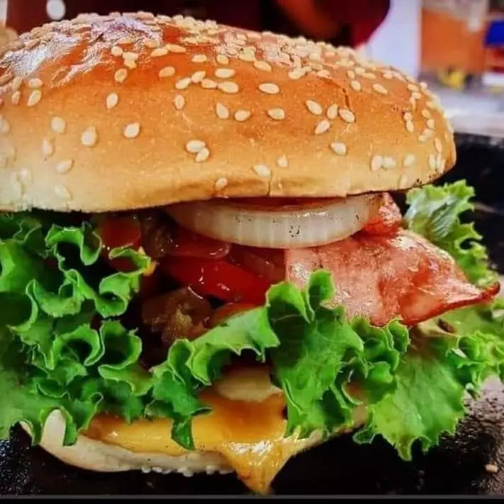 Hamburguesa Especial 🥓