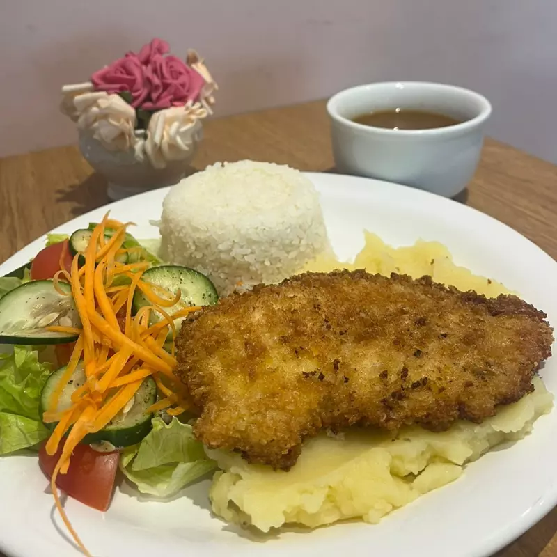 FRANGO A MILANESA