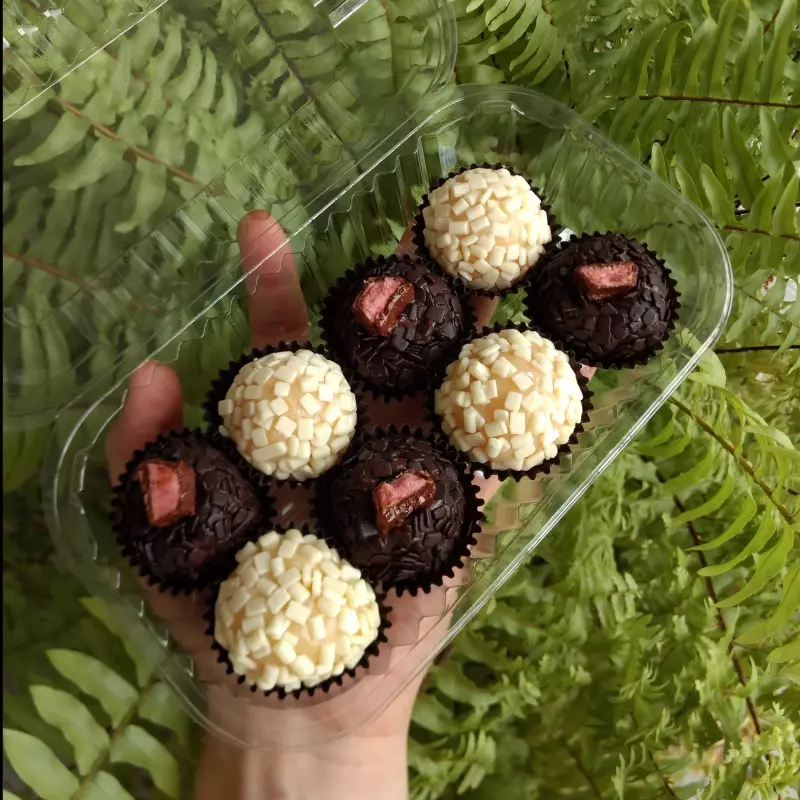 8 brigadeiros gourmets