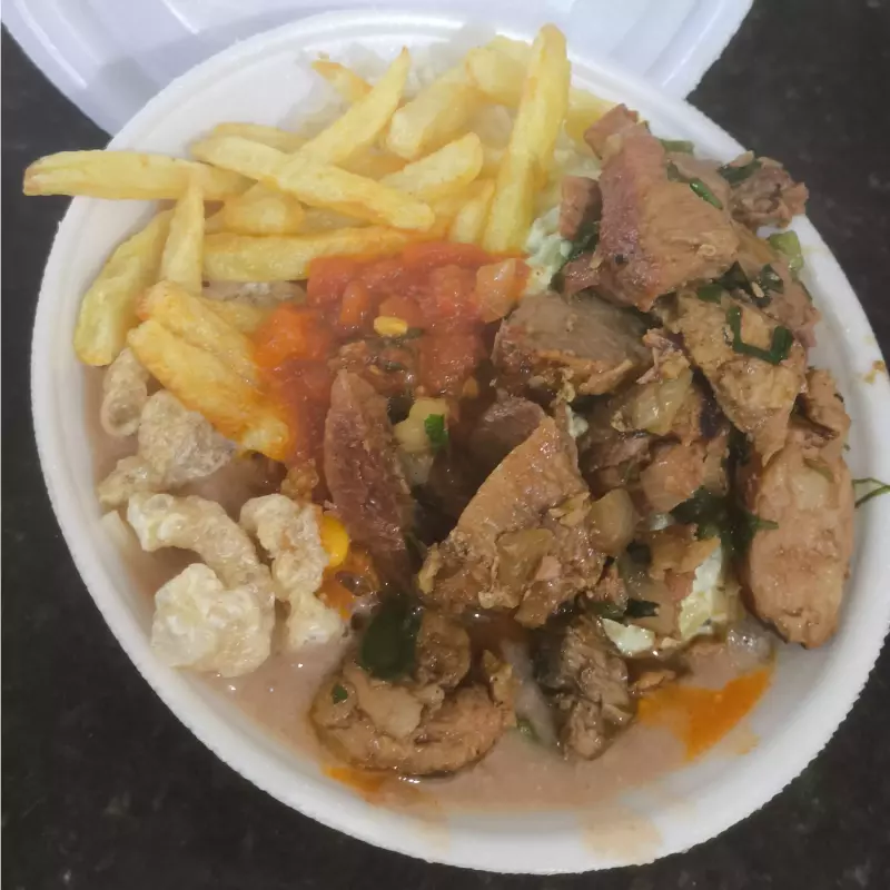 Macarrão Alho e Óleo + Tutu | Grande