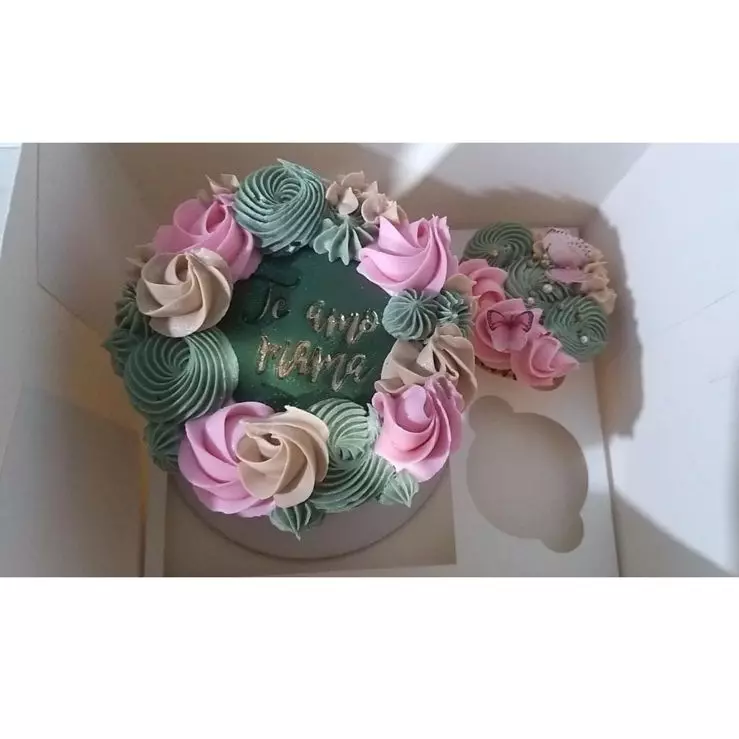 Caja para mini torta + 2 cupcakes