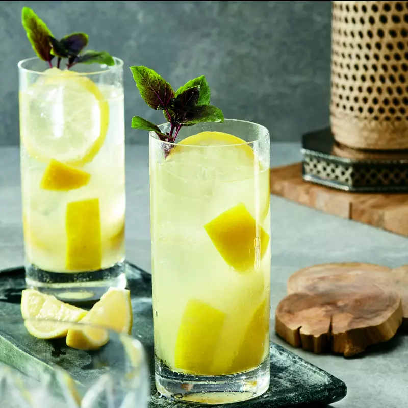Caipirinha de Cachaça 51