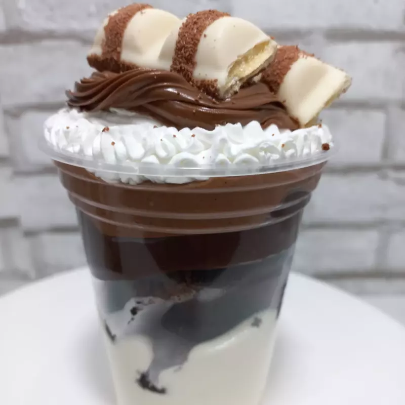 COPO DA FELICIDADE KINDER BUENO