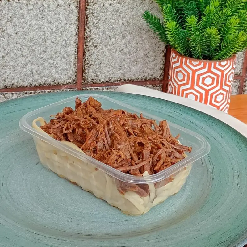 Mounjaro carne desfiada macarrão