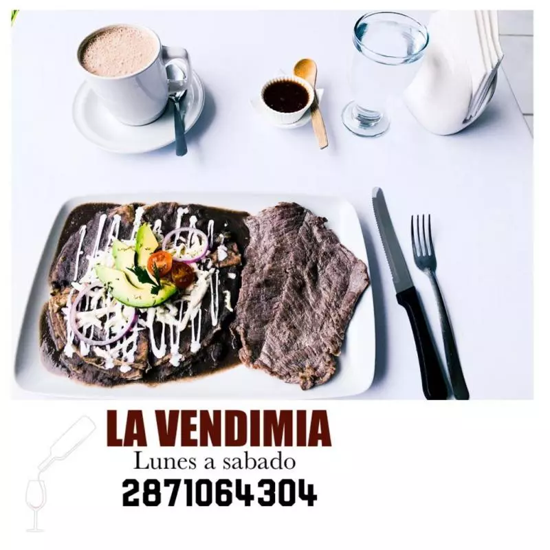 Chilaquiles/Enfrijoladas/Entomatada