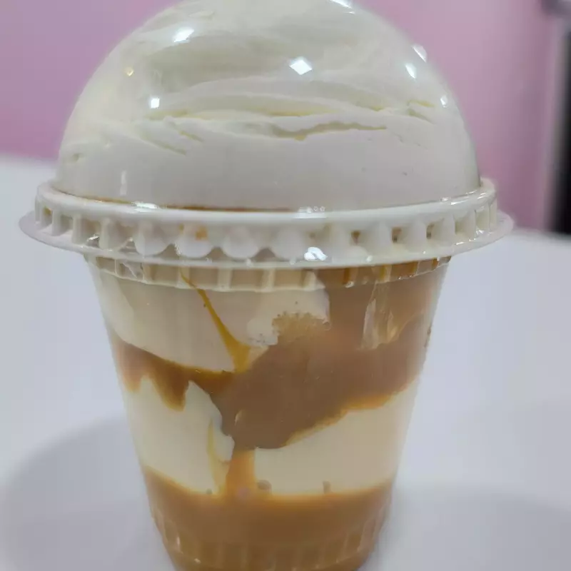 Copo de Felicidade ( Doce de leite)