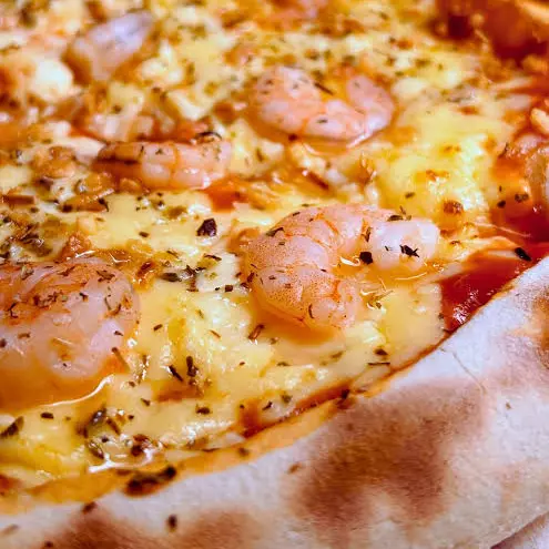 PIZZA DE  CAMARÃO COM CATUPIRY