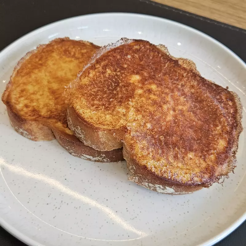 Pão Assado com Requeijão