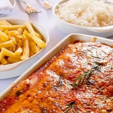 Porção bife a  parmegiana