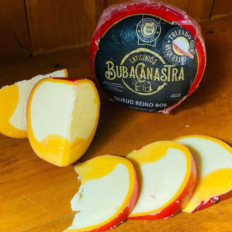 Queijo Reino Trufado com Requeijão