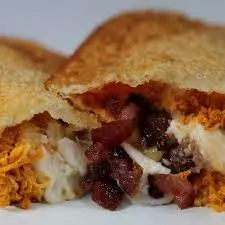 PASTEL DE FRANGO, BACON ,QUEIJO E CA