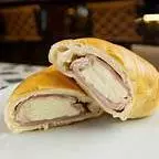 CACHITO JAMON Y QUESO CREMA